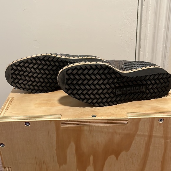 Comfy metallic loafers with espadrille detail. Size 39. - Picture 5 of 7